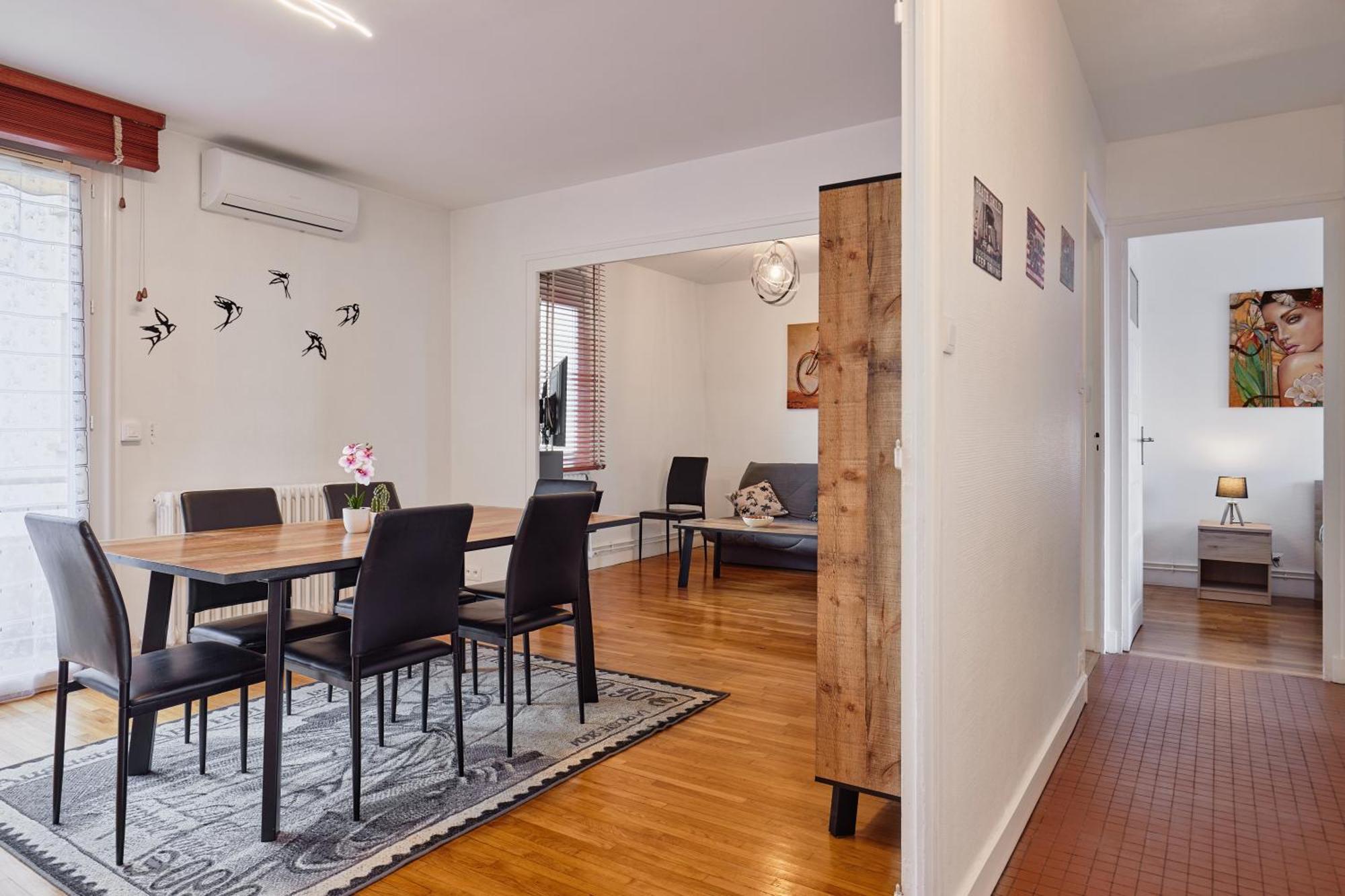 Les Hirondelles - 2 Chambres, 3 Lits, Climatisation Et Balcon Μπουργκ-αν-Μπρες Εξωτερικό φωτογραφία